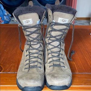 UGG sheepskin & leather boots